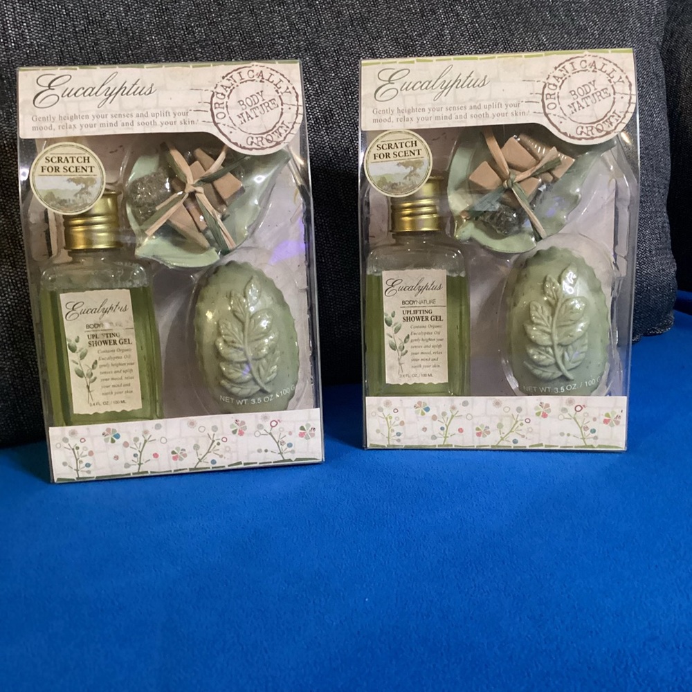 Body Nature Eucalyptus Natural Therapy Bath Set Bundle of 2 New